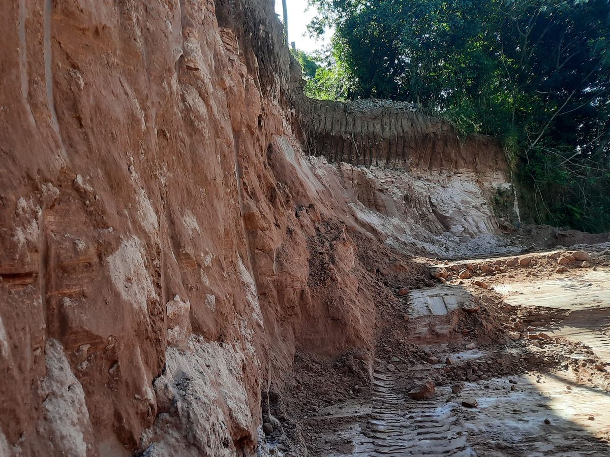 Obra de terraplenagem da Cássio Terraplenagem